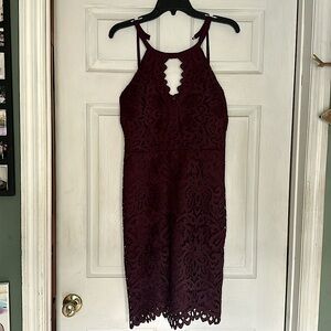 NWT Guess wine lace dress with light sparkles imbedded in the lace